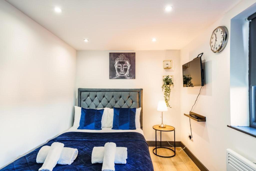 Heathrow Guest House - Oakway Feltham Экстерьер фото