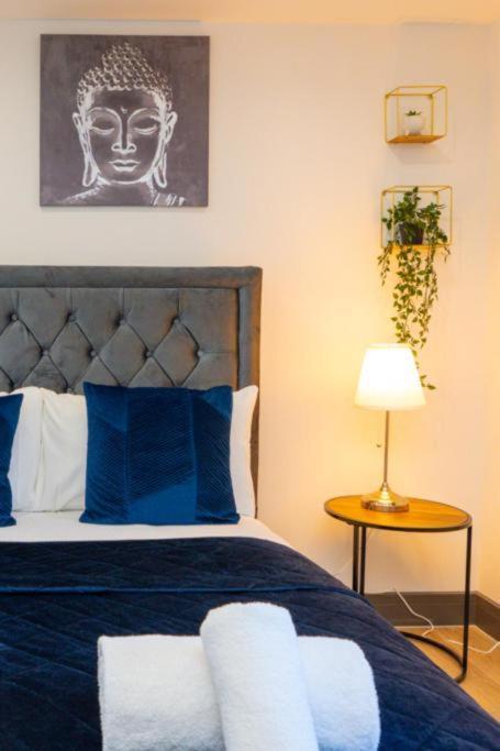 Heathrow Guest House - Oakway Feltham Экстерьер фото